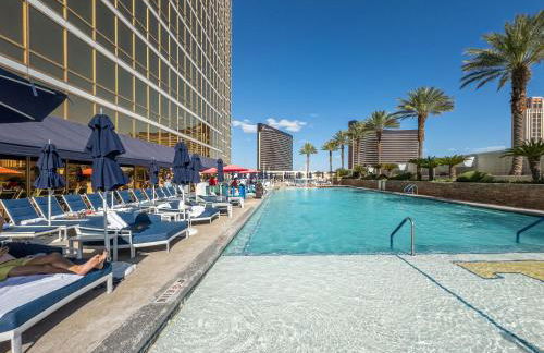 TRUMP 56th Floor - Sphere and Strip View - No Resort Fees - Photo 26