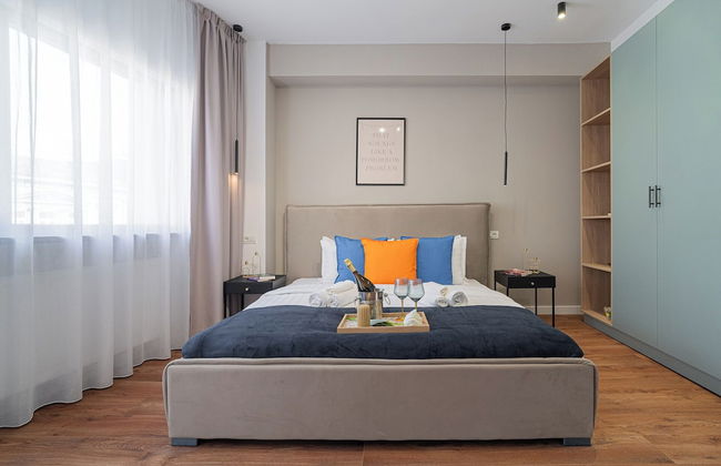 Playful & Trendy 2BR on Regina Elisabeta, Steps to Cismigiu Gardens | Bathtub & Boulevard Views - Foto 4