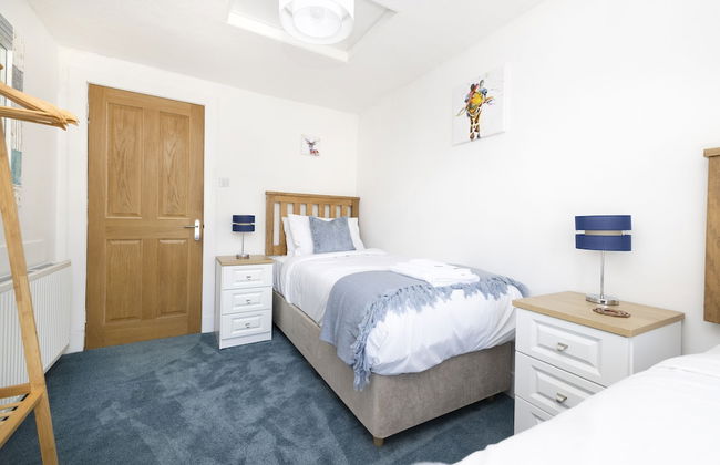 JOIVY Aurora House - 4 Bed With Hot Tub And Sea View - Foto 6