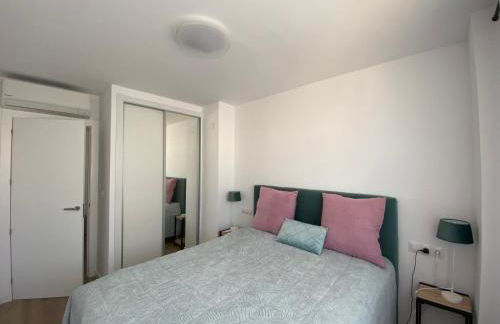 Relaxing modern beachfront apartment - amazing sea view - Photo 5