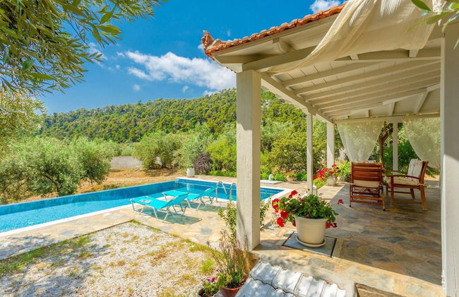 Villa Tassoula Large Private Pool Walk to Beach Wifi - 2830 - Foto 15