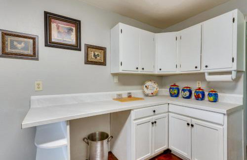 Sunny Fort Walton Beach Vacation Rental with Yard! - Foto 12