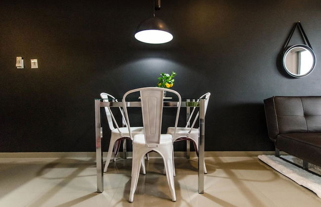 Modern 1 BR Apartment - Photo 8