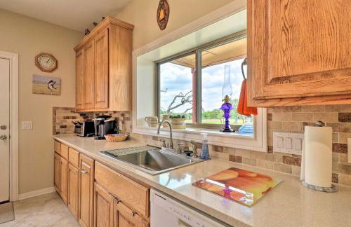 Bertram Ranch Property with Patio and Gas Grill! - Foto 8