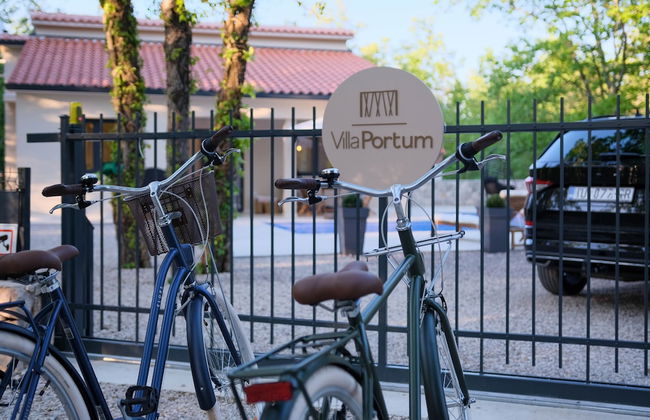 Villa PORTUM - Where Serenity & Comfort meet, Luxurious Woodland Retreat with Private Heated Pool & Amenities - Foto 32