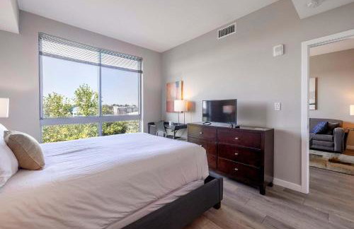 Modern Apt with Luxury Amenities - Foto 13