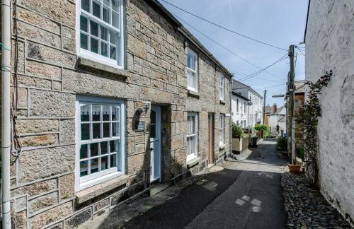 Tregwary Cottage - Photo 5