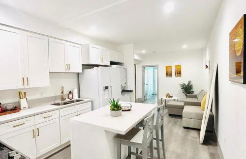 Newly Built Stylish Modern 2B In LA - Foto 69