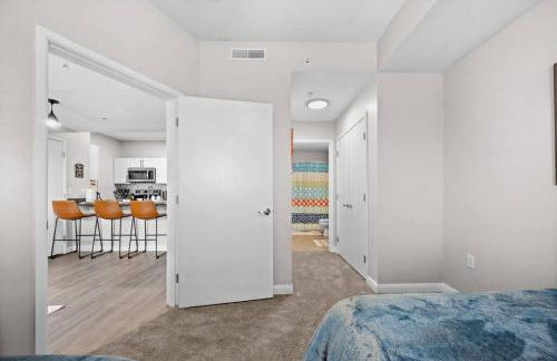 Heart of SLC Stocked w Everything you need - Foto 9