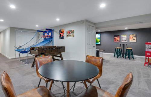 Mid Summer Night's Dream w Hot Tub Theater Game Room - Foto 31