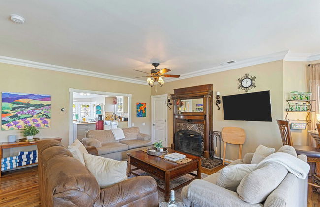 Victorian Manor In Paso Robles Wine Country + Pool, Hot Tub, Firepit, Tennis Court Sleeps 28 - Photo 10