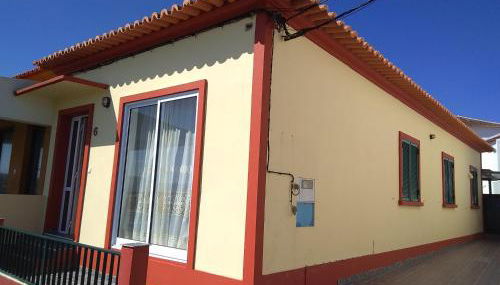 Val's Place - Photo 2