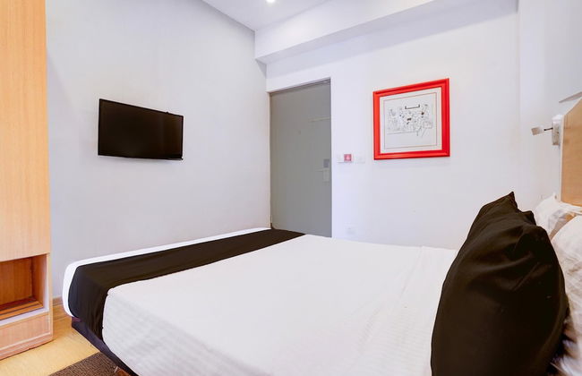 Blissful Stays at The Habitat Khar Mumbai - Photo 15