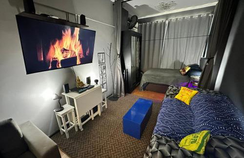 NEW Modern Cozy Apartment in the Heart of the City - Foto 19