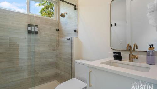 1BA East ATX StudioTX w Kitchenette Deck near UT and Lady Bird by Austin Vacay - Foto 4