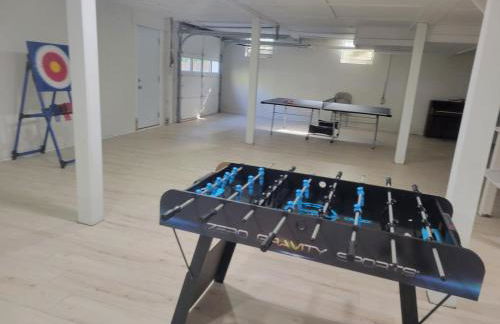 BloomingFarmsStay,Sleeps 9,GameRoom,FirePit,Grill - Foto 51