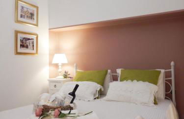 Portico Cozy Home - Photo 7