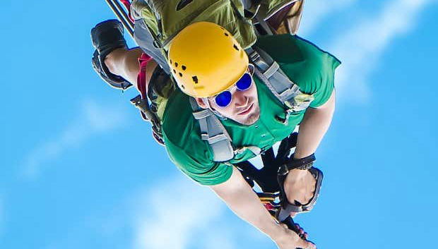 Desfrutando das atividades no Toro Verde Adventure Park