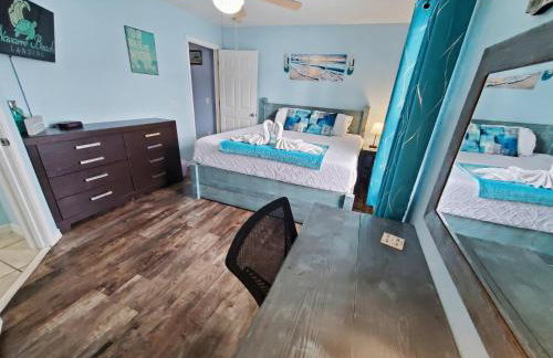 Navarre Beach Landing - Beach Gear Included - Walk to Beach - Sunset Views - Foto 26