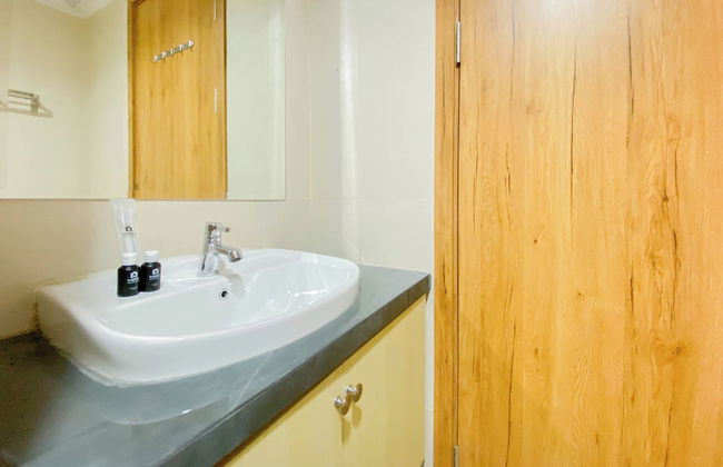 Minimalist and Cozy Studio LRT City Jatibening Apartment - Photo 15