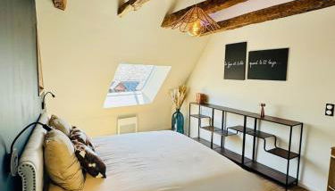 À l'Ombre du Clocher - Photo 2