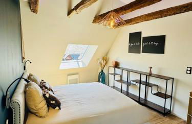 À l'Ombre du Clocher - Photo 2