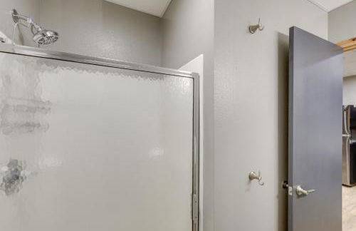 Modern Yankton Apartment Near Riverside Park! - Foto 15