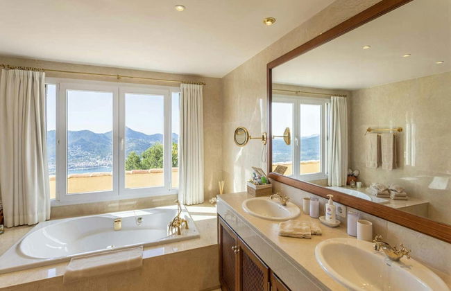 Lavish Villa With Saltwater Pool - Foto 17