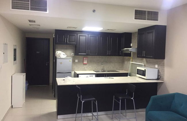 Unique And Stylish Furnished Studio With Pool - Photo 7