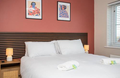 Vacant Nest Cleveland Close Central Parking - Photo 14