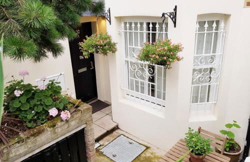 Pretty Maida Vale Apartments - Photo 25