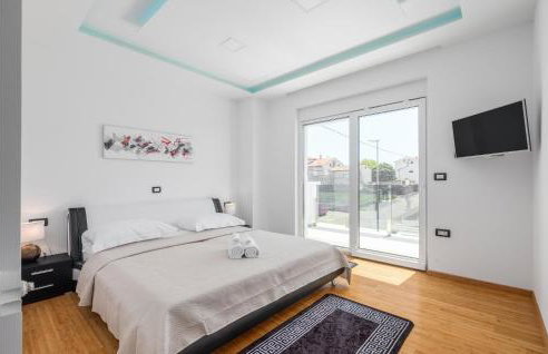 Pet Friendly Home In Porec - Photo 34