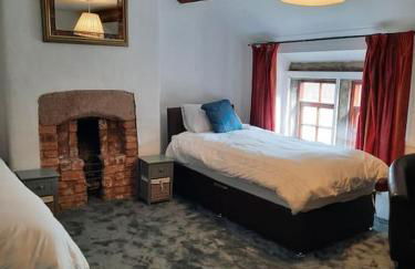 18th-Century three-bedroom Mill Worker's Cottage - Foto 26