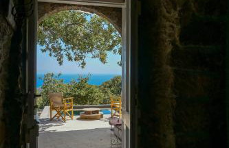 My Old Stone House in a 2 000 sqm private garden with Fab Glamping Tent - Photo 7