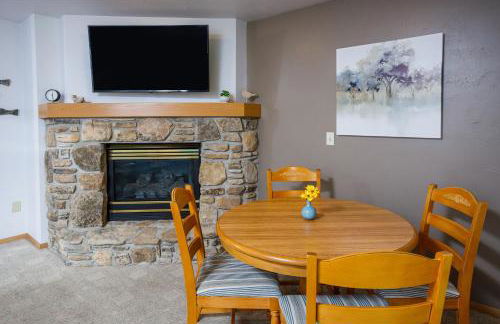 Peacefield at The Hilltop C-4 by Simple Life Rentals - Foto 4