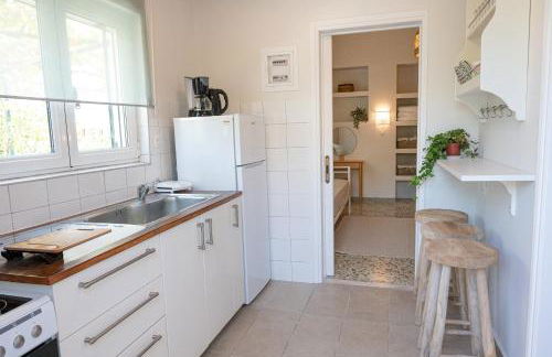 Sunny yard apartments - Photo 14