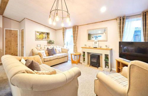 Peace Lodge with Hot Tub - Foto 9