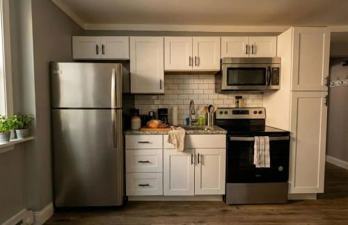 The Grayson at Park Place- Cozy and Fully Updated With King bed Free Coffee and Fast Wifi - Foto 6