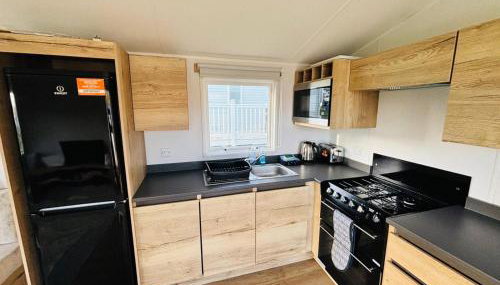 Shamrocks Cove Caravan - Award-Winning Coastal Retreat - Foto 4