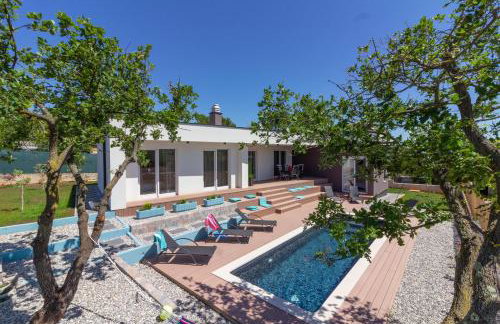 Villa Senorita in Pula with Pool - Foto 1