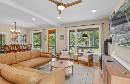 Near Asheville Hot Tub Fire Pit BBQ Sleeps 10 - Foto 11