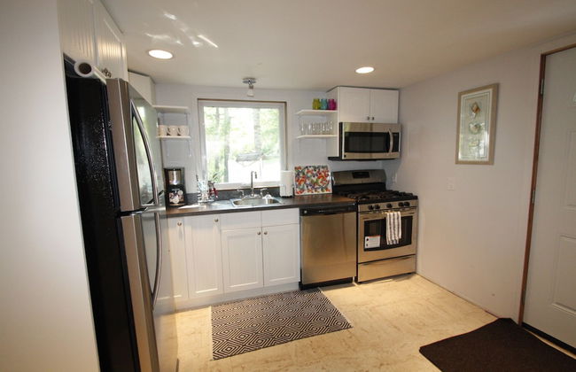 Lakefront Cottage in Manitou Beach - Photo 15