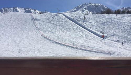 Front de neige PLAGNE VILLAGES Duplex 6 pers 2 ch ski aux pieds exposé SUD 2050 m - Foto 5