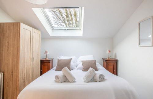 Le Chalet Panoramique Jaccuzi Parking Vue Montagne - Foto 10