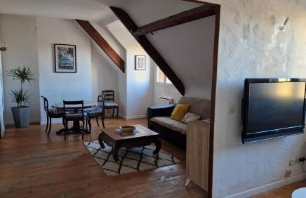 Appart plein centre, vue cathédrale, fibre - Photo 3