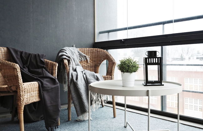 Modern 1BR Apt with Sauna, Balcony & Free Parking - Foto 9