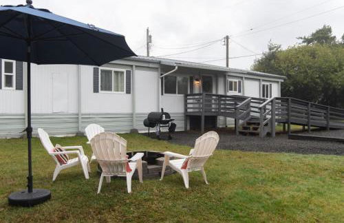 Cozy and Stylishly-Walk To The Beach - Sleeps 5 - Foto 26