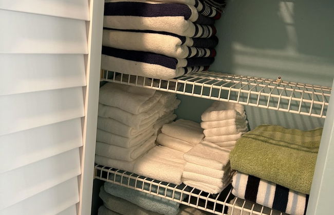 Gorgeous 2 bedroom condo with panoramic views of the Atlantic Ocean. 2 Condo by RedAwning - Photo 32