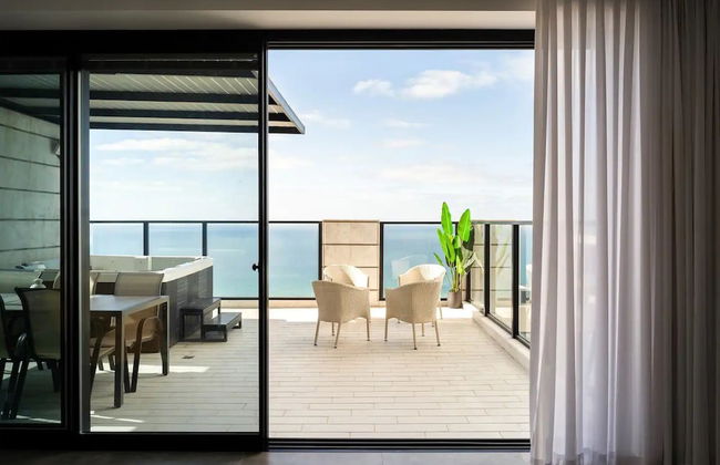 Luxury Penthouse on High Floor with Hot Tub - Foto 32