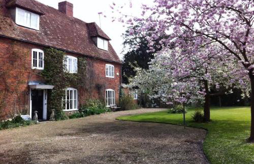 Millbrook House Apartments 8 - Photo 19